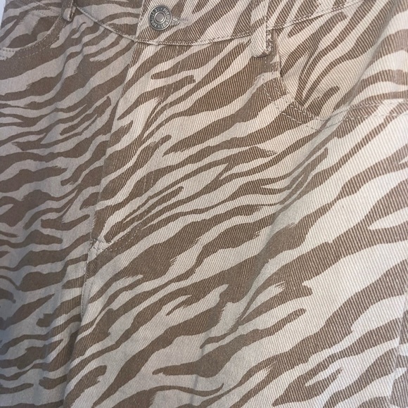 Vintage Y2K Forever 21 Animal Print pants / jeans Size S - Picture 5 of 5